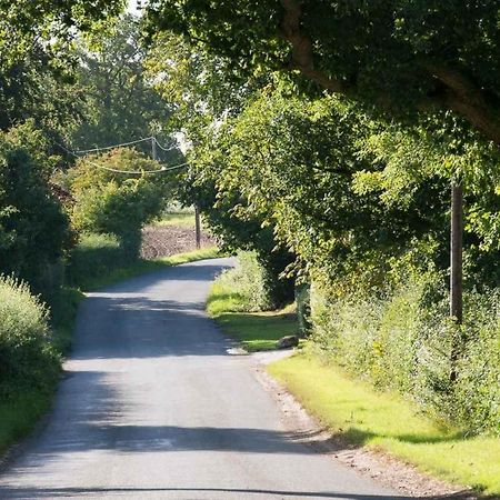 The Stables, Relax In 5 Star Style And Comfort With Lovely Walks All Around Great Maplestead Exterior photo